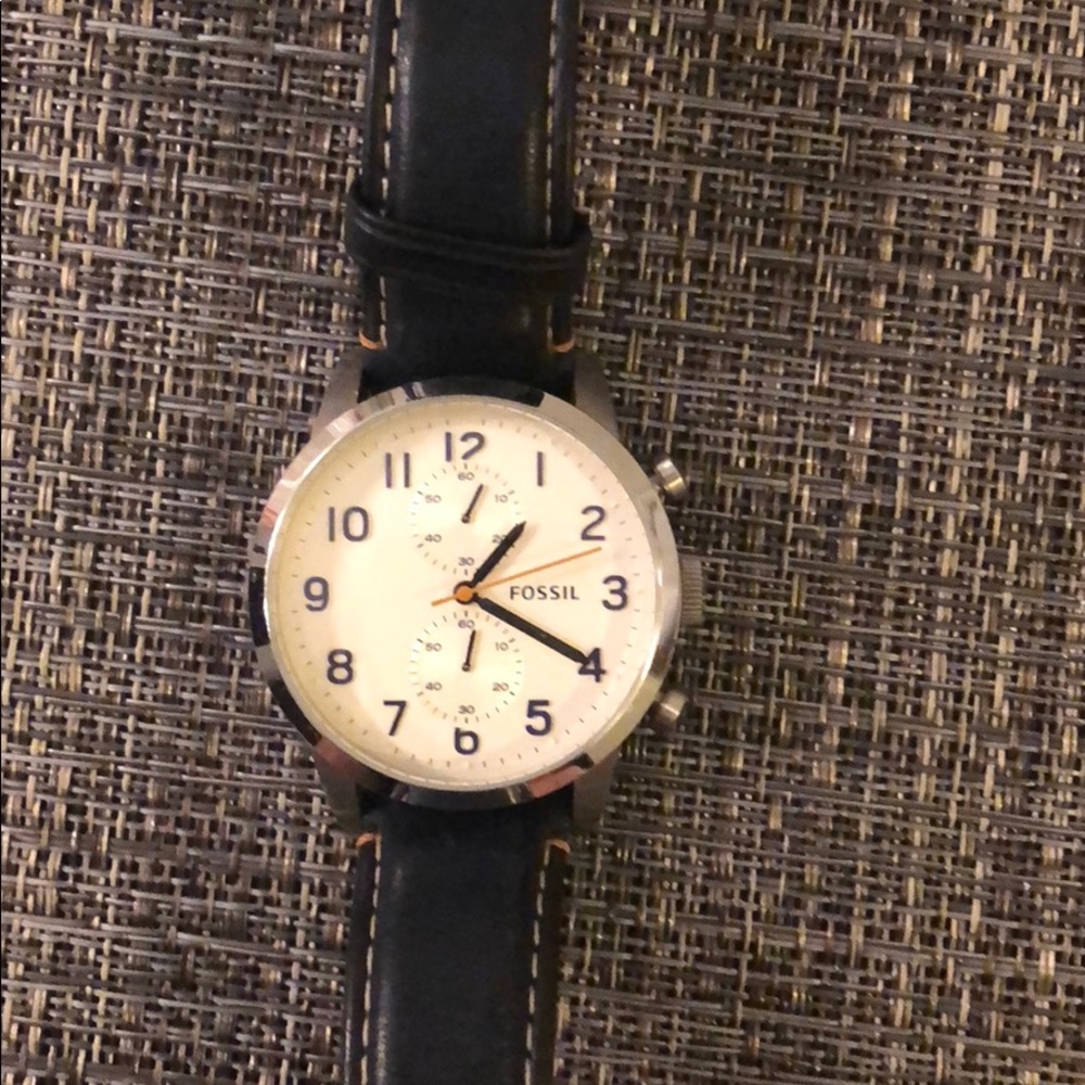 Fossil Watch, Used But In Great Condition - image 1